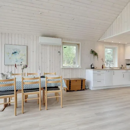 Holiday home Hilje - 350m From The Sea In Bornholm By Interhome