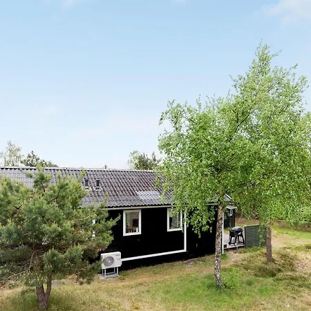 Hilje - 350m From The Sea By Interhome Vester Somarken